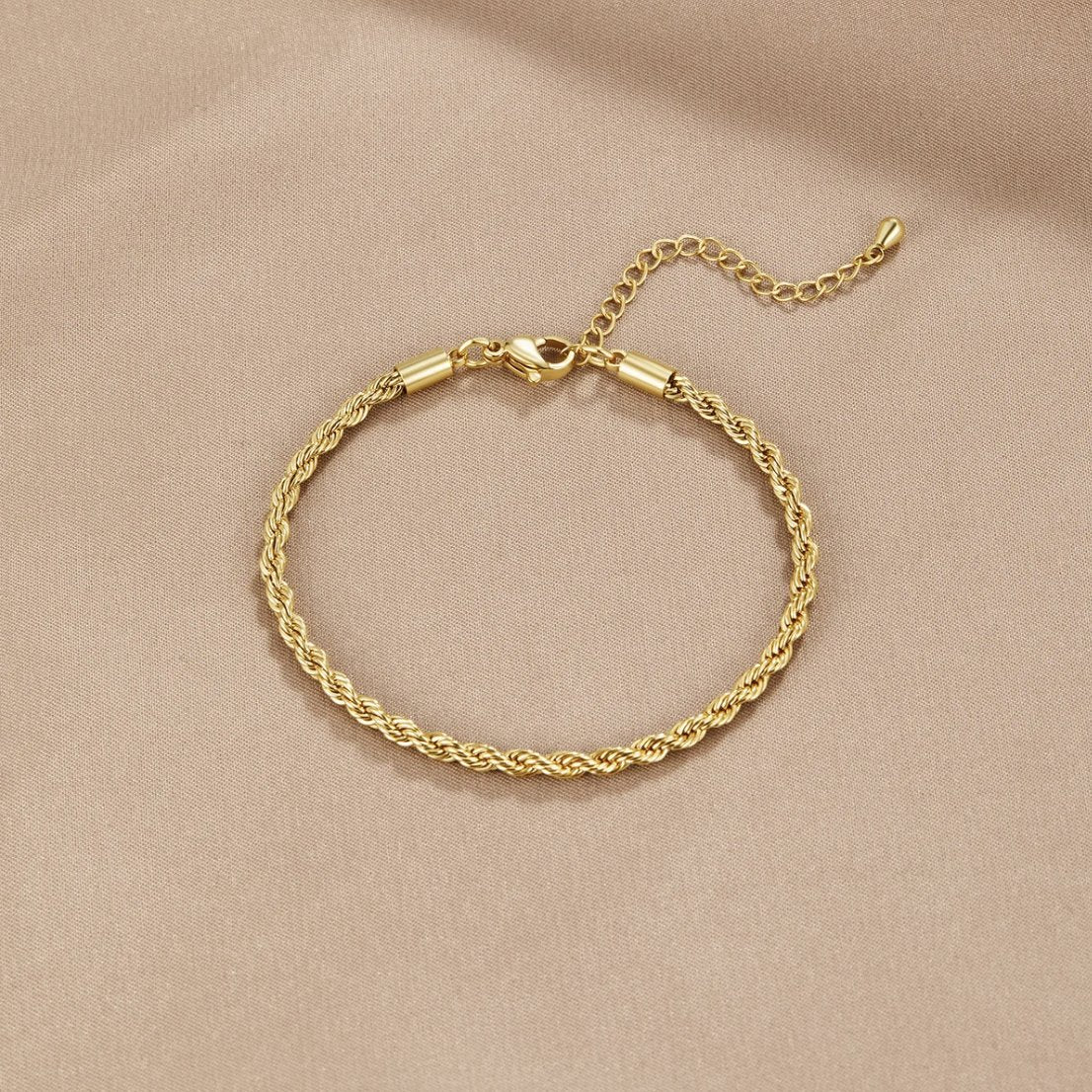 Skręcana bransoletka złota 18K